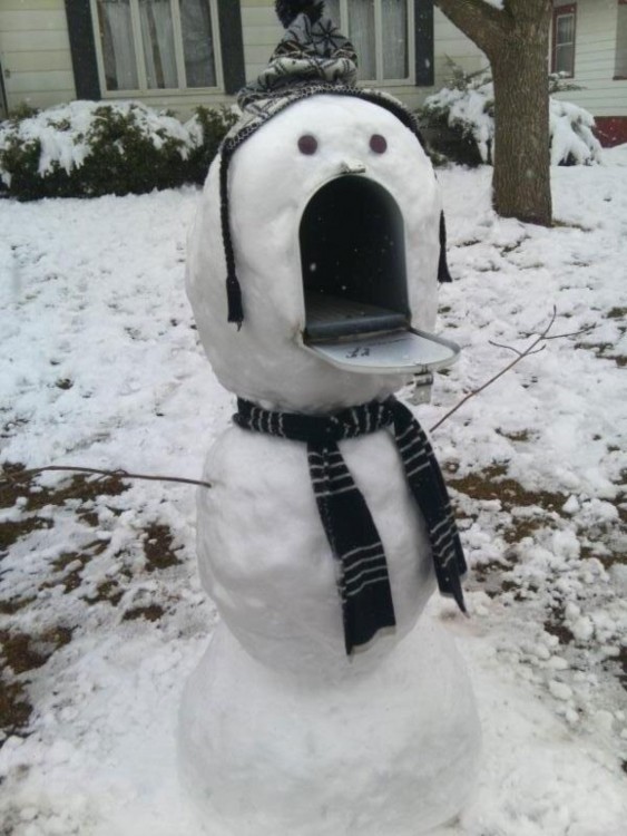 Muñeco de nieve  Con un buzón