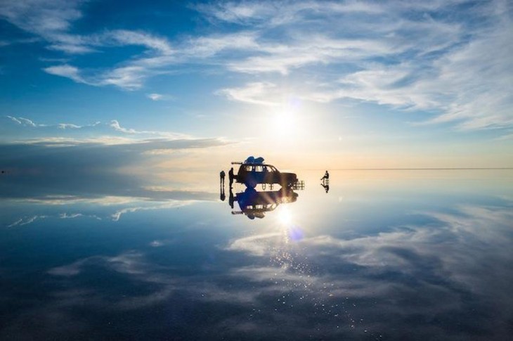 Fotografías viendo el mundo desde otro ángulo  (desierto de sal en el mundo) 