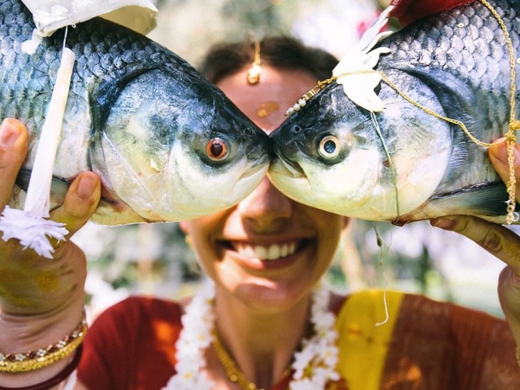 pescadora en la india