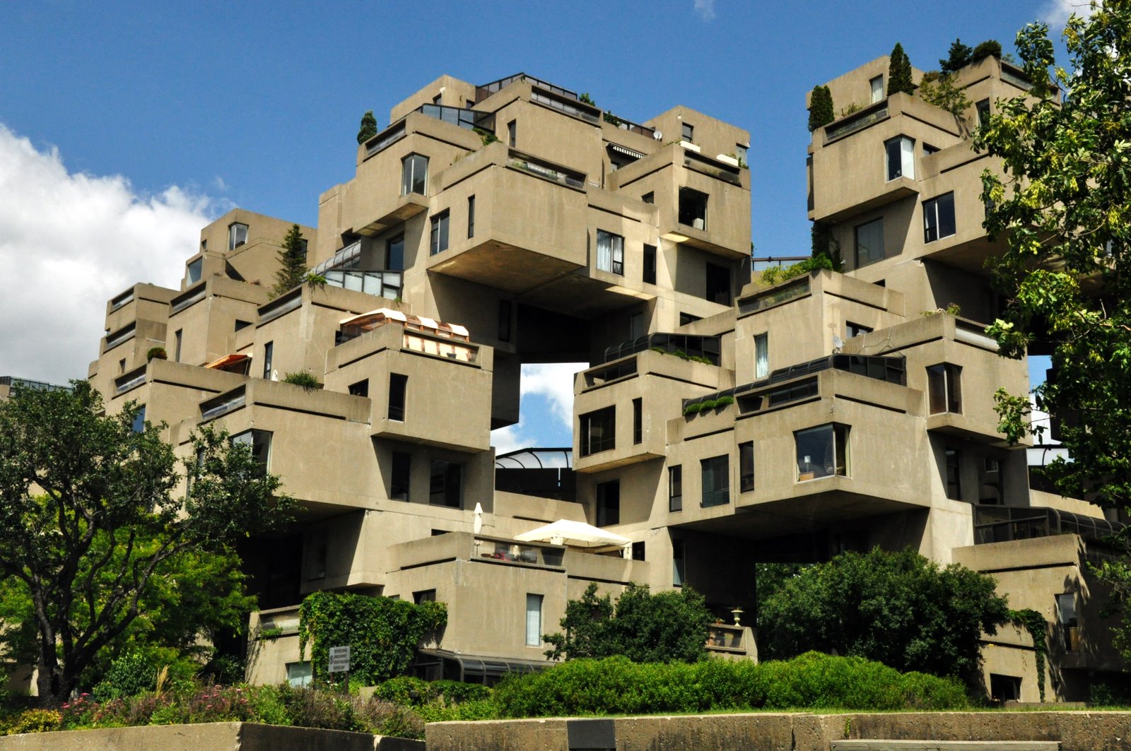 10 interesting. Хабитат 67 Монреаль Канада. 10. "Хабитат 67" (Habitat 67), Монреаль. Моше Сафди. Хабитат 67 (Монреаль) необычный жилой дом.