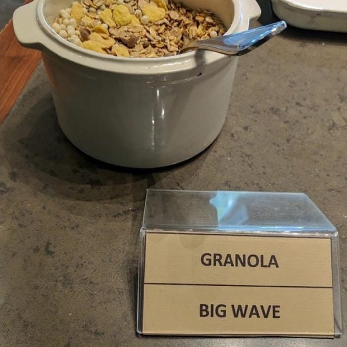 granola con traducción que dice big wave