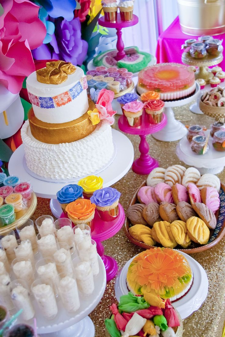 20 Mesas de dulces que te inspirarán para tu próximo evento